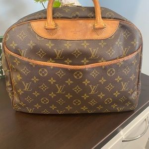 Authentic monogram Louis Vuitton